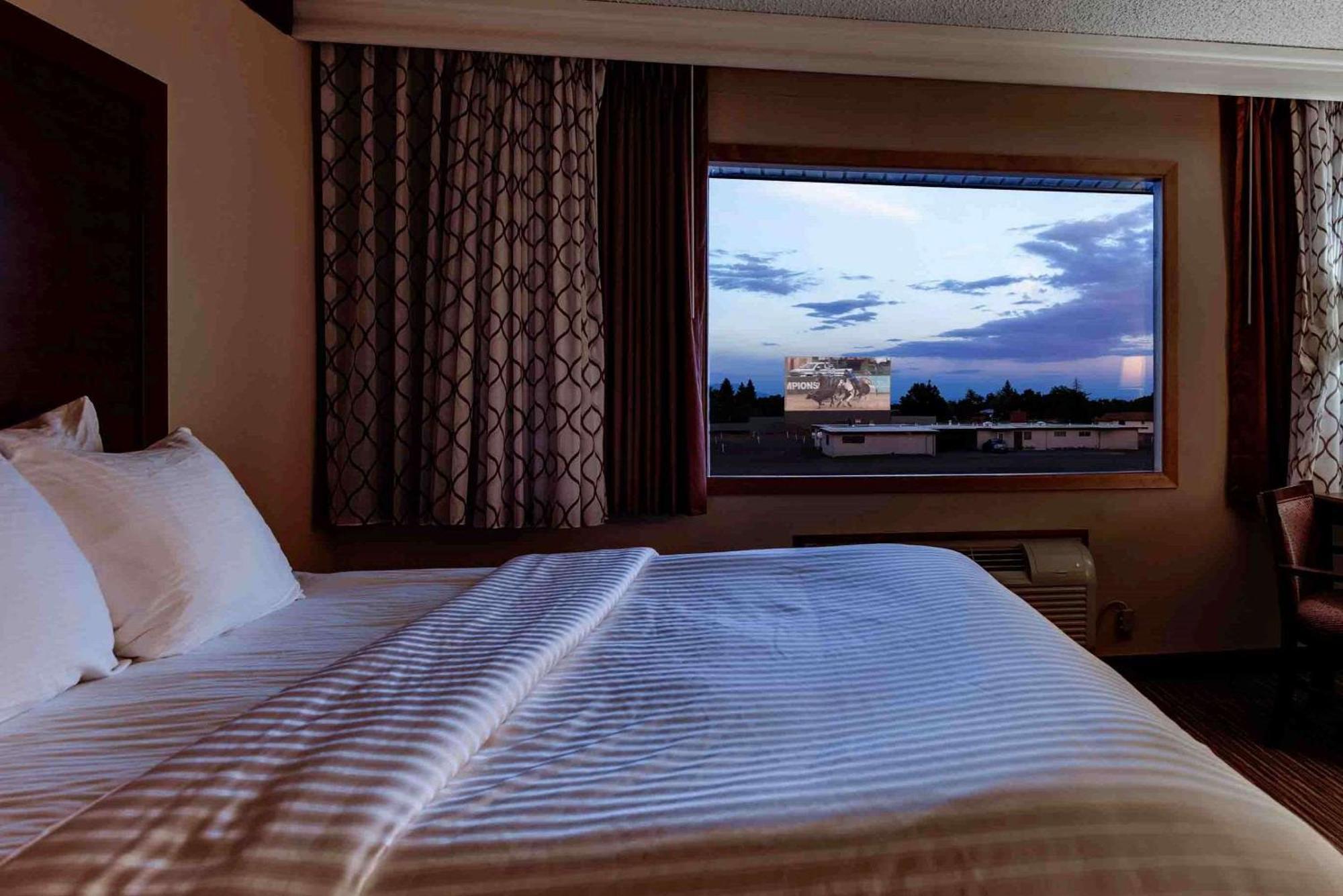 Monte Vista Best Western Movie Manor מראה חיצוני תמונה